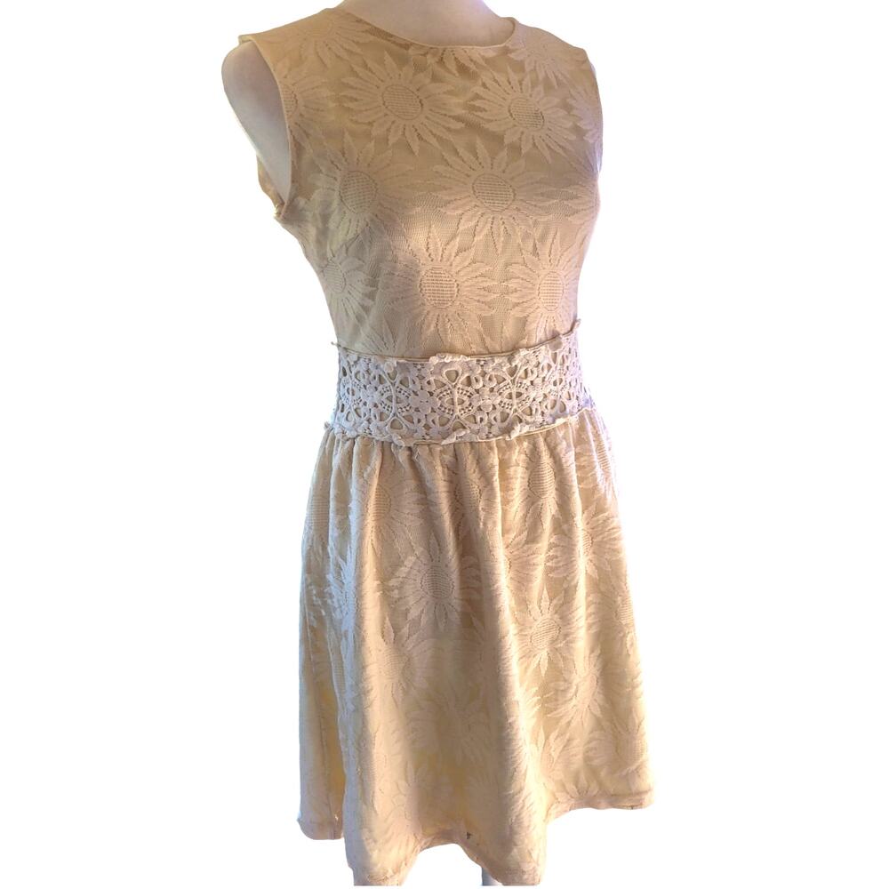 Jun & Ivy Ivory Lace Fit Flare Dress Small Bridal Shower Beach Wedding Small